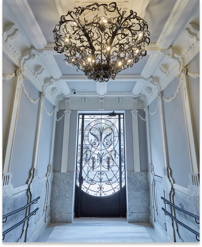 nterior lujoso de una vivienda en NIX, con suelo radiante y acabados de alta calidad.